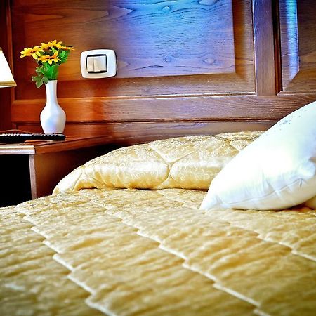 Отель Relais Cavour Рим Номер фото